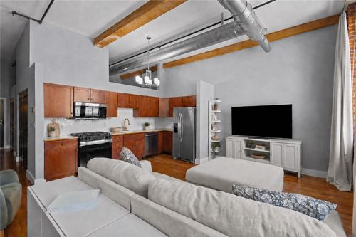 105-99 Allen St, Woonsocket, RI, 02895-4396 | Card Image