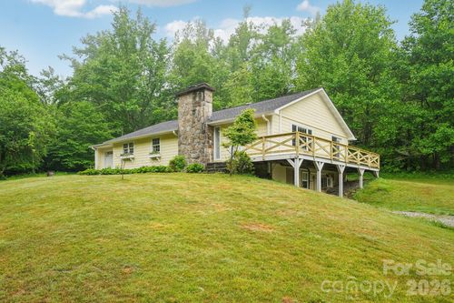 434 Dovers Branch Rd, Burnsville, NC, 28714-7563 | Card Image