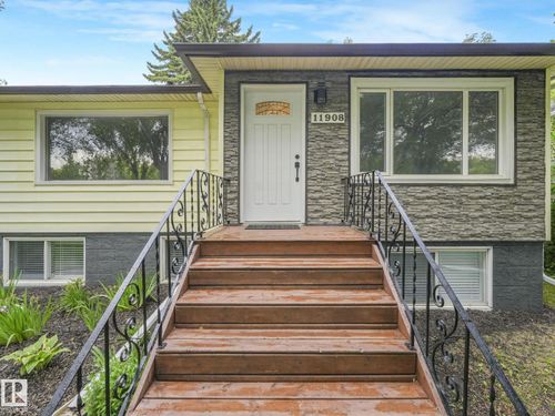 11908 52 St Nw, Edmonton, AB, T5W3J6 | Card Image