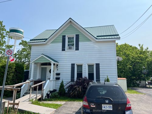 9 Strathcona St, Smiths Falls, ON, K7A1V7 | Card Image