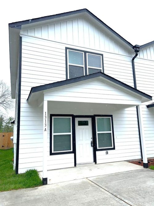 a-1313 Ellington St, Houston, TX, 77088-4819 | Card Image