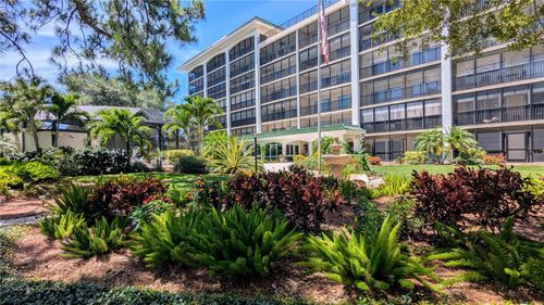 apt-102-512 W Venice Ave, VENICE, FL, 34285-2017 | Card Image