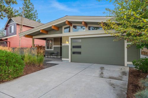 20033 Millcrest Pl, Bend, OR, 97702-2962 | Card Image