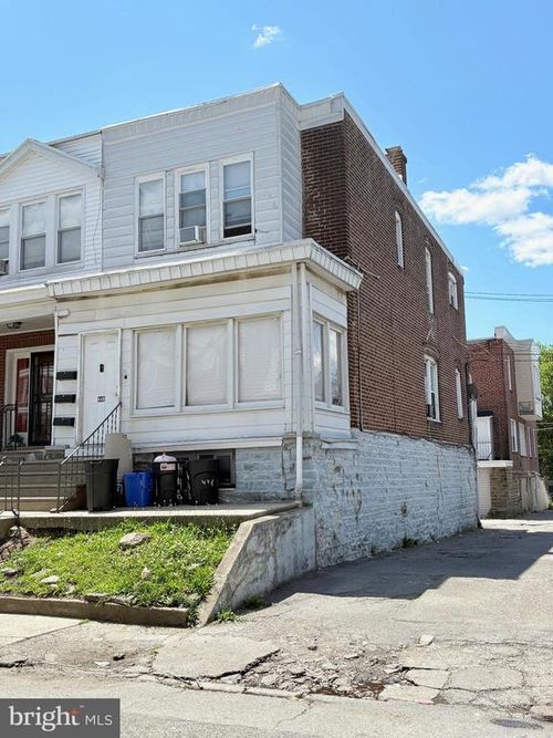 446 Roselyn St, Philadelphia, PA, 19120-1837 | Card Image