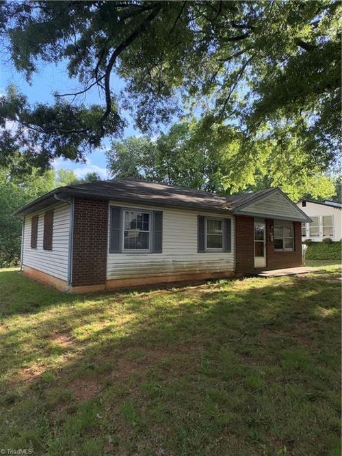 4110 Orchid Dr, Winston Salem, NC, 27105-3229 | Card Image