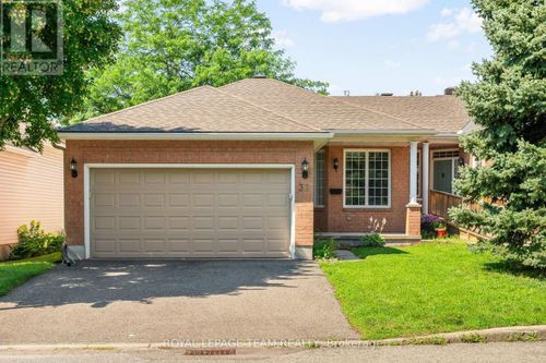 32 Trump Ave, Ottawa, ON, K2C4A7 | Card Image