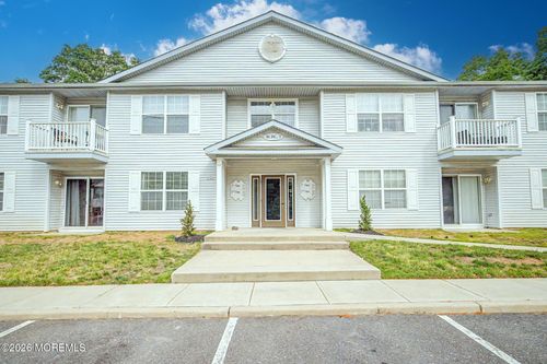 111 Pine Valley Ct, LITTLE EGG HARBOR TWP, NJ, 08087-3069 | Card Image