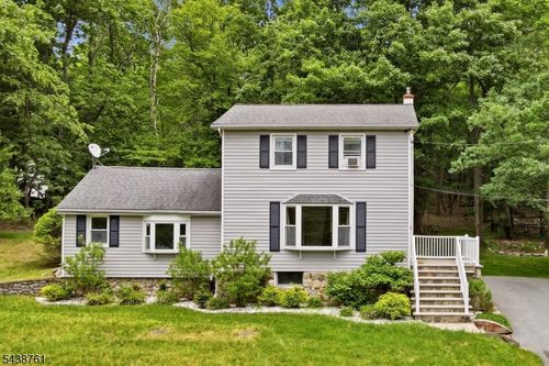 312 Lakeview Dr, Newton, NJ, 07860-6859 | Card Image