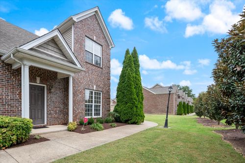 220 Rowlette Cir, Murfreesboro, TN, 37127-6498 | Card Image