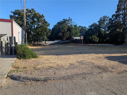 624 8th St, Paso Robles, CA, 93446-2861 | Card Image