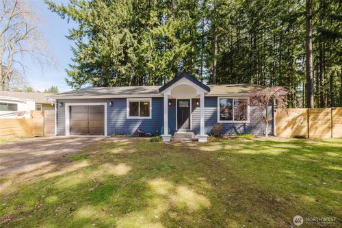 2437 Red Spruce Drive Se, Port Orchard, WA, 98366 | Card Image