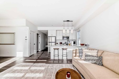 165-2117 81 Street Sw, Calgary, AB, T3H6H5 | Card Image