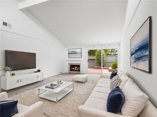 19586 Seagull Ln, Huntington Beach, CA, 92648-3034 | Card Image