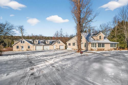 674 Sackett Lake Rd, Monticello, NY, 12701-4713 | Card Image