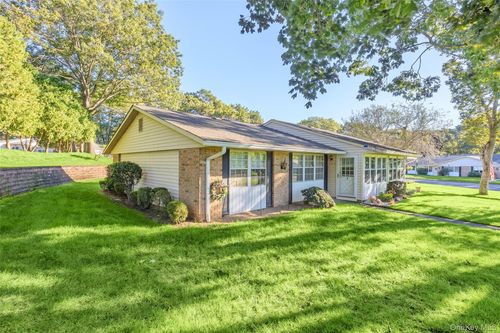 unit-a-399 Woodbridge Dr, Ridge, NY, 11961-8190 | Card Image