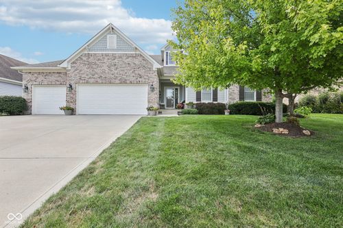 18773 Wychwood Pl, Noblesville, IN, 46062-7544 | Card Image