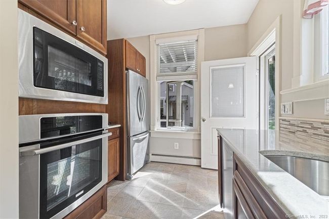542 Shetucket Tpke, House other with 3 bedrooms, 3 bathrooms and null parking in Griswold CT | Image 6
