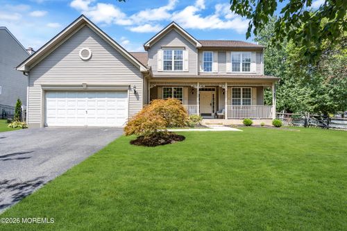 2 Stonehedge Dr, East Windsor, NJ, 08520-2825 | Card Image