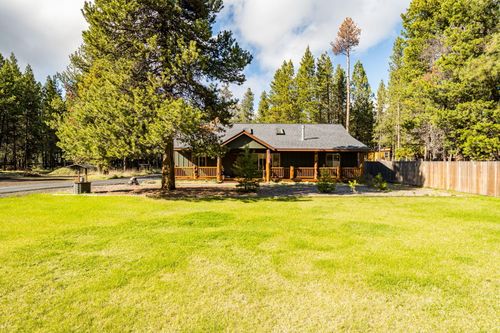 17048 Norwalk Rd, Bend, OR, 97707-2047 | Card Image