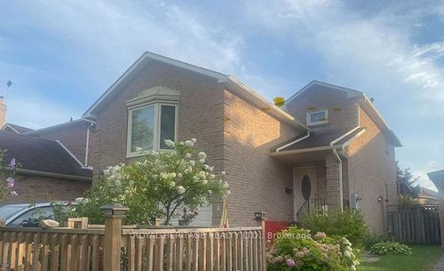 8 Ryecliffe Crt, Scarborough, ON, M1B4W1 | Card Image