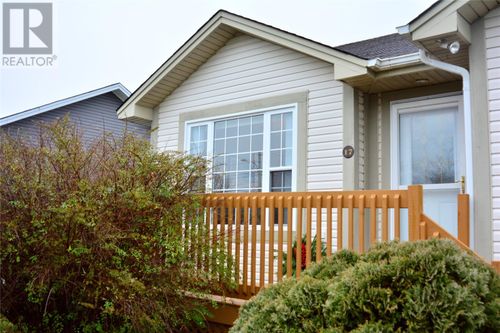 17 Bishop'S Rd, Bay Roberts, NL, A0A3X0 | Card Image