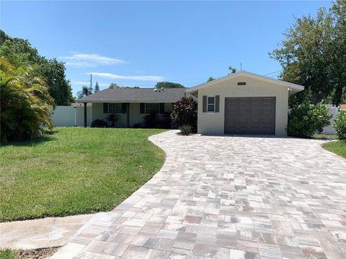 542 59th Way S, ST PETERSBURG, FL, 33707-1630 | Card Image