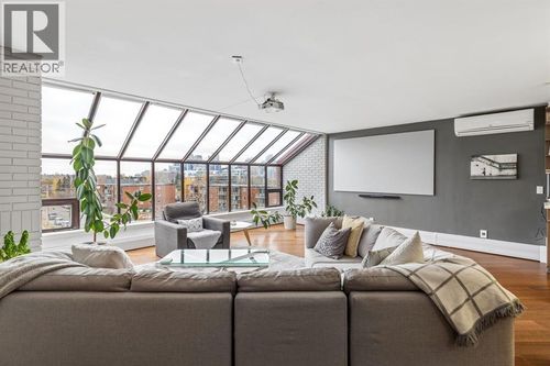 1505 8 Ave Nw, Calgary, AB, T2N4N7 | Card Image