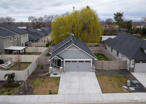 1398 W Woodpine St, Meridian, ID, 83646-7732 | Card Image