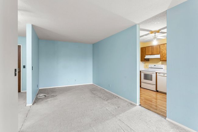 21-web-or-mls-5697_Green_Circle_Dr_Unit_319-28.jpg | Image 8
