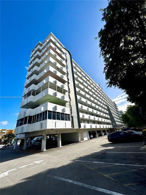 apt-805-3545 Ne 166th St, North Miami Beach, FL, 33160-3826 | Card Image