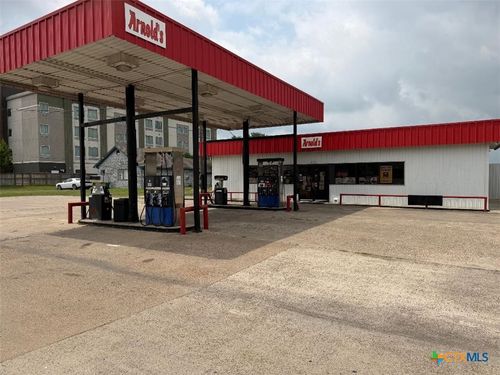 3011 S Laurent St, Victoria, TX, 77901-1431 | Card Image