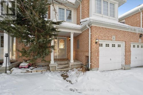 4-71 Garth Massey Dr, Cambridge, ON, N1T2G8 | Card Image