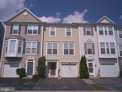 18 Glennwood Dr, NEWARK, DE, 19702-3765 | Card Image