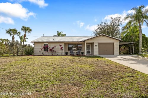 180 Concha Dr, SEBASTIAN, FL, 32958-6214 | Card Image