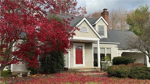 32443 S Burr Oak Dr, Solon, OH, 44139-5524 | Card Image