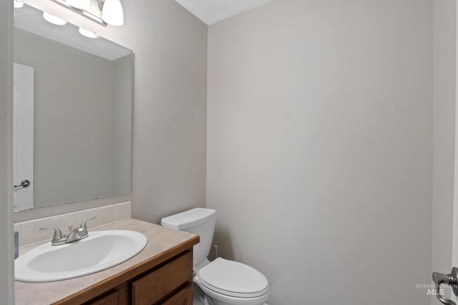 9143 W Alderberry Dr, House other with 5 bedrooms, 3 bathrooms and 2 parking in Boise ID | Image 26