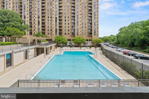 apt-911-4600 S Four Mile Run Dr, ARLINGTON, VA, 22204-3565 | Card Image