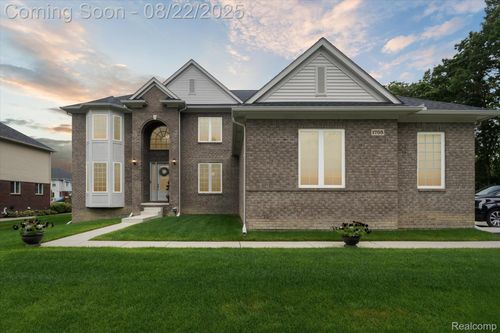 1705 Garrett Drive, Troy, MI, 48085 | Card Image
