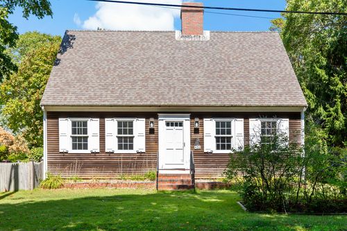426 Old Post Rd, Cotuit, MA, 02635-2810 | Card Image
