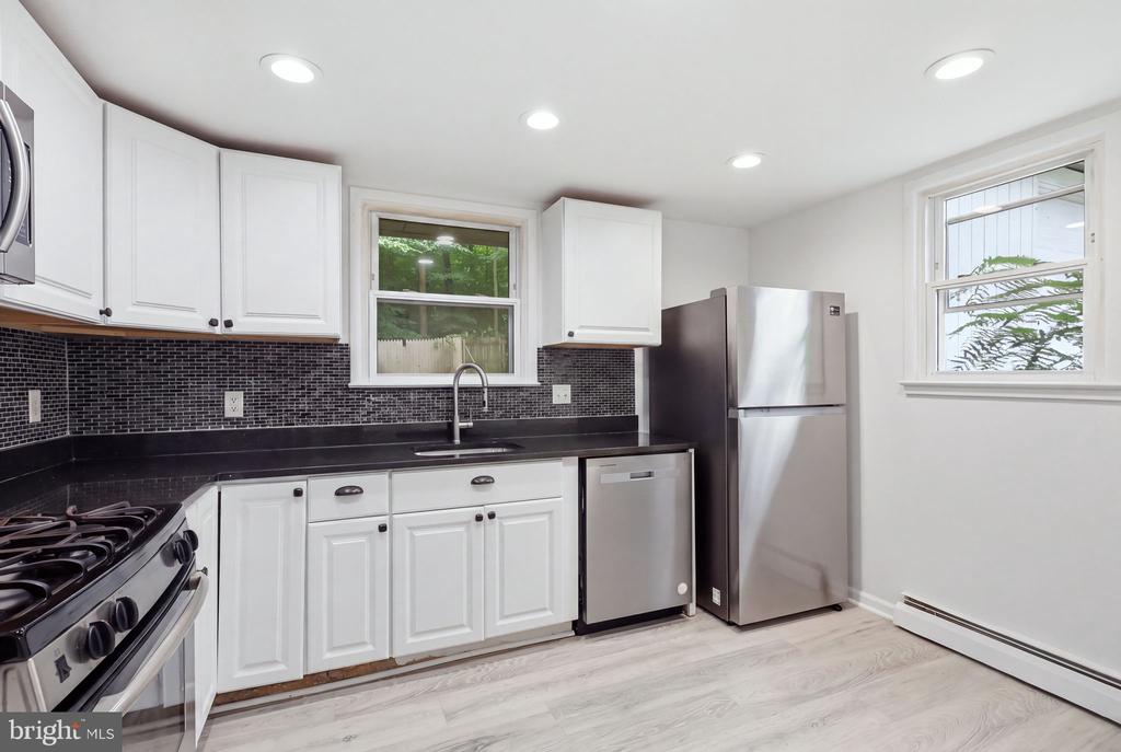 Residential in WOODBRIDGE 4