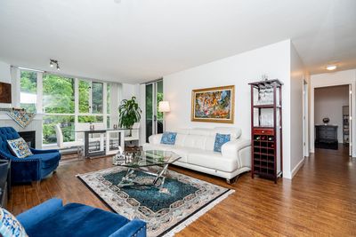 104 - 200 Newport Dr, Condo with 2 bedrooms, 2 bathrooms and 1 parking in Port Moody BC | Image 1