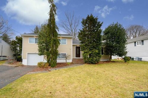 16-26 Alden Ter, Fair Lawn, NJ, 07410-3584 | Card Image