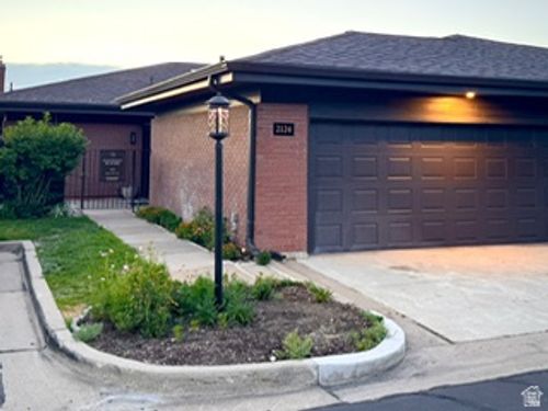 2124 Ridgewood Way, Bountiful, UT, 84010-1602 | Card Image