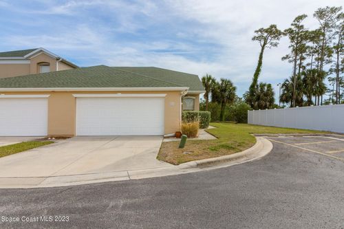 526 Mcguire Blvd, Indian Harbour Beach, FL, 32937-4058 | Card Image