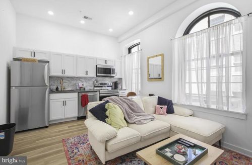 504-1415 Locust St, PHILADELPHIA, PA, 19102-3810 | Card Image