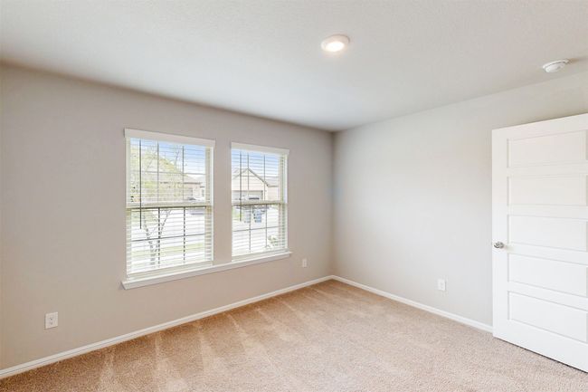 1106 Linwood Dr, House other with 4 bedrooms, 2 bathrooms and null parking in Justin TX | Image 8