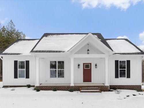 303 Deuprees Store Rd, Drakes Branch, VA, 23937-2564 | Card Image