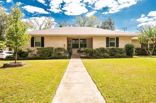 703 E 8th St, El Dorado, AR, 71730-4024 | Card Image