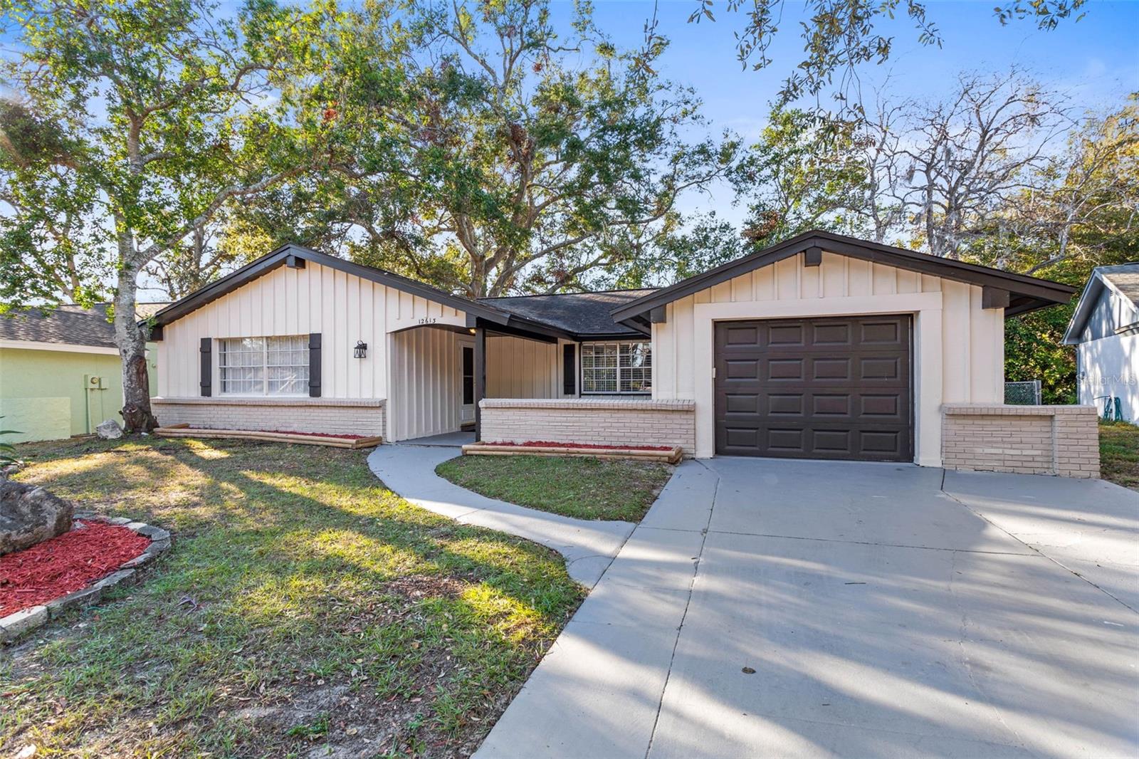 Blackberry Row, Hudson, FL 34667