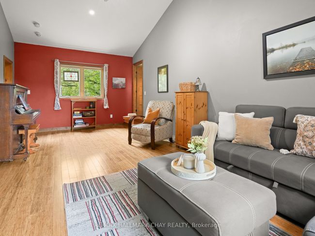 2043 Concession 5 Rd, House other with 4 bedrooms, 3 bathrooms and 10 parking in Loretto ON | Image 24
